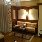 Alpin Garni Eder - Private Living Готель 3*