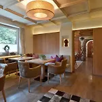 Alpin Hotel Garni Eder - Private Living Mayrhofen