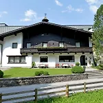 Alpin Hotel Garni Eder - Private Living Mayrhofen