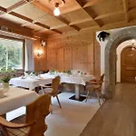 Hotel Alpin Hotel Garni Eder - Private Living Mayrhofen