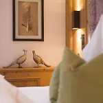 Alpin Hotel Garni Eder - Private Living Hotel Mayrhofen