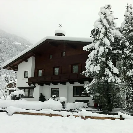 Alpin Hotel Garni Eder - Private Living 3* Mayrhofen