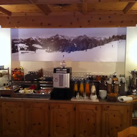 Alpin Garni Eder - Private Living Отель