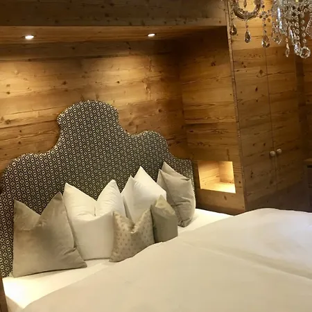 Alpin Garni Eder - Private Living Hotell 3*