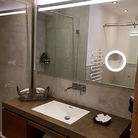 Hotell Alpin Garni Eder - Private Living Mayrhofen