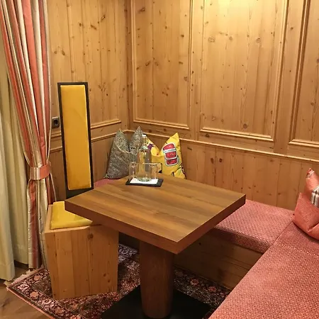 Alpin Garni Eder - Private Living Hotell 3*